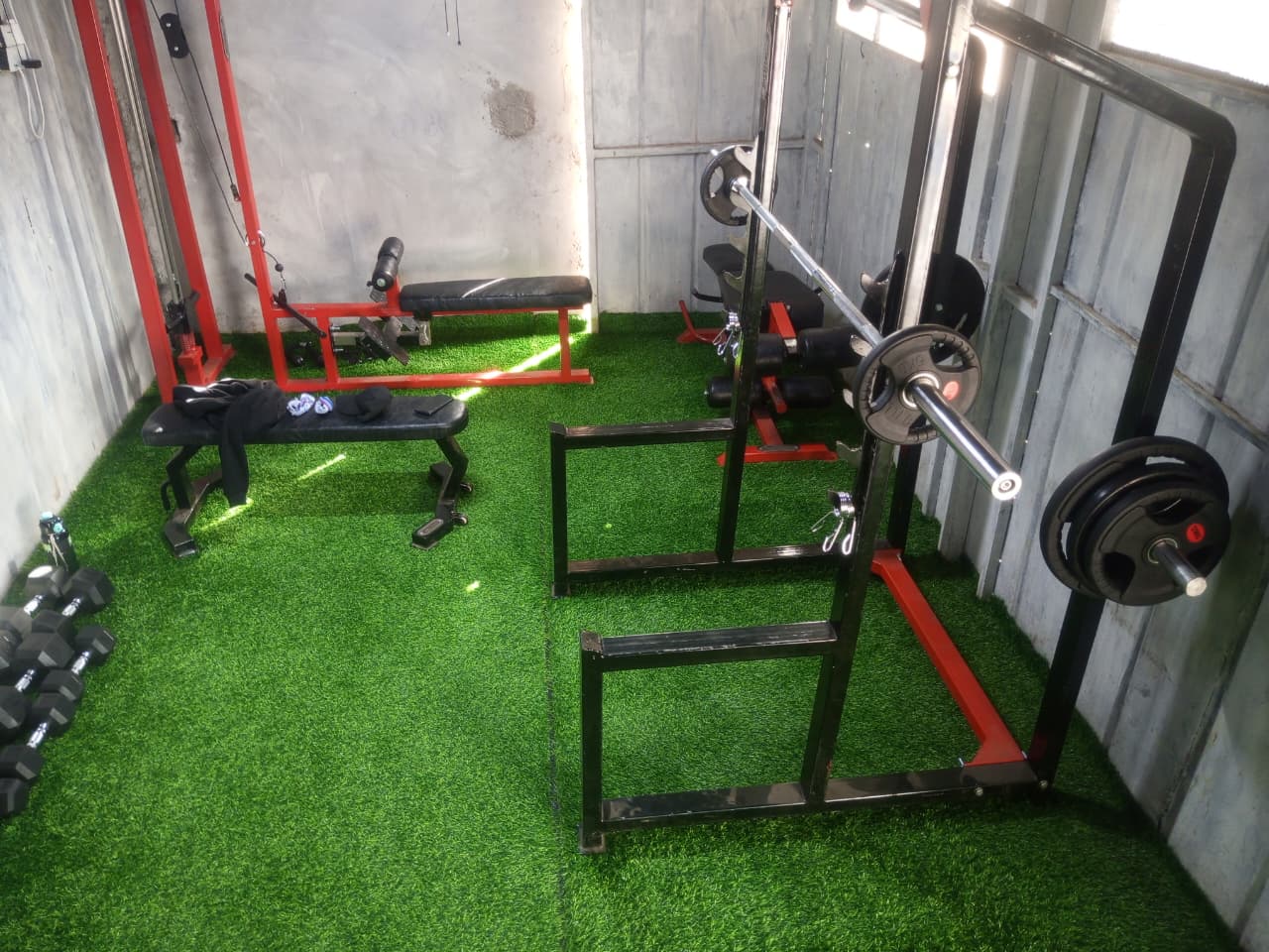TrankFit squat rack and bench station